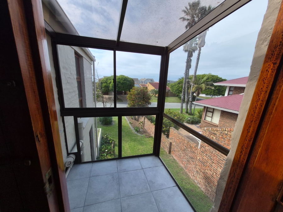 5 Bedroom Property for Sale in Bayview Western Cape